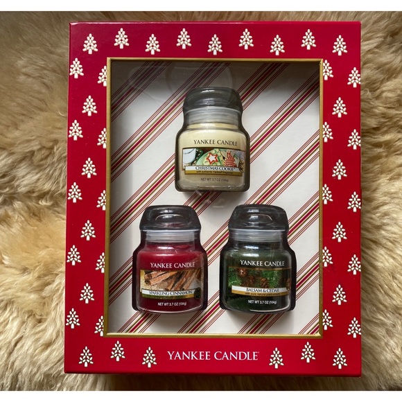 NWT Yankee Candle Holiday Scents Gift Box